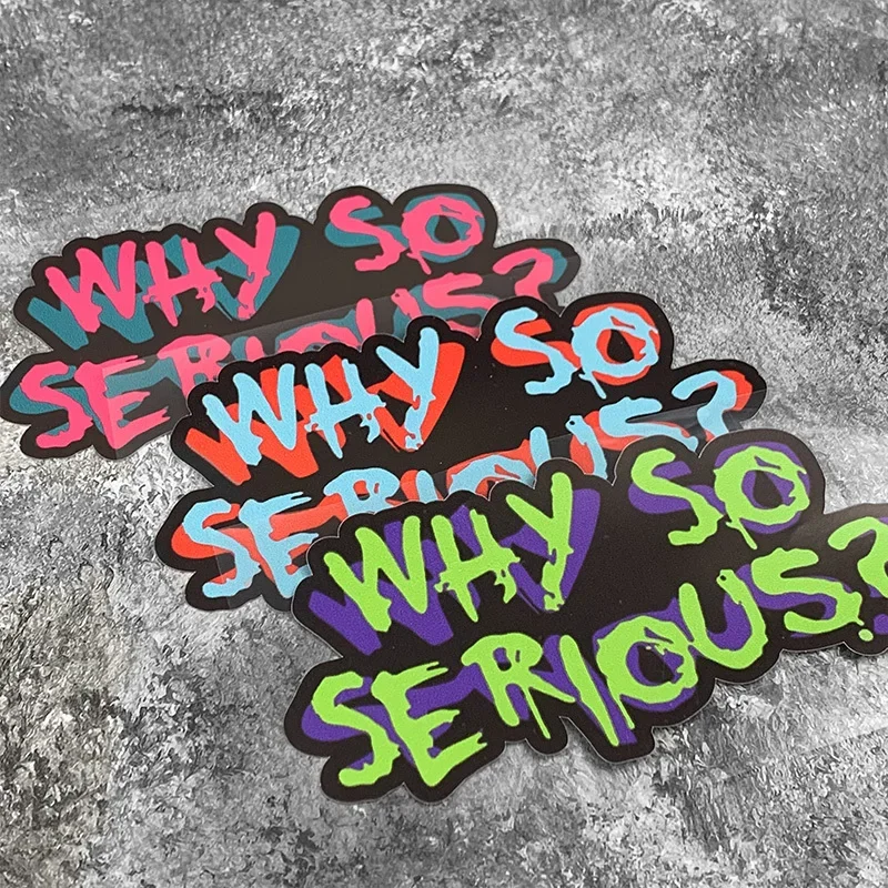 

1 шт «Хи так серьезный» Джокер — тематическая наклейка на автомобиль, привлекательный дизайн слогана, модный аксессуар для автодекора