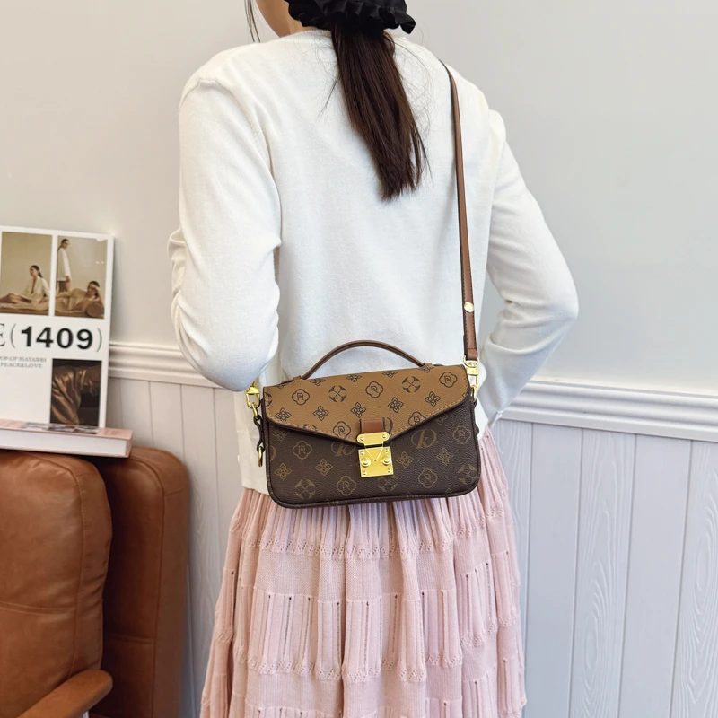 حقيبة كروس كلاسيكية مصممة للنساء حقائب كتف جلدية فاخرة للسيدات أنيقة للمكتب والسفر وإكسسوارات عصرية #5