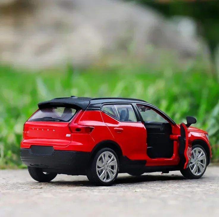 1:32 volvo xc40 suv Offroad-Modell aus Druckguss legierung Modell Spielzeug autos ziehen Auto Fahrzeug Spielzeug für Kinder zurück