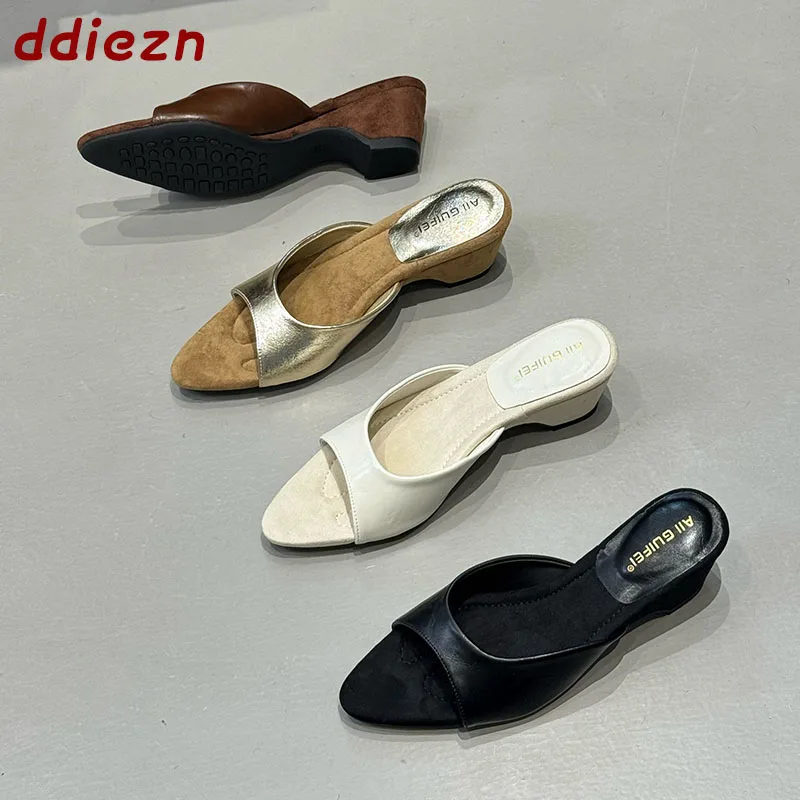 Women's Pointed Toe Square Heel Slides Sandals