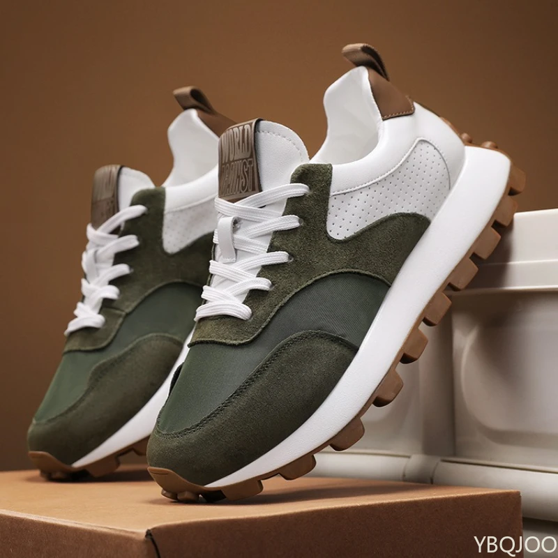 أحذية الجري الرياضية غير الرسمية الجديدة للخريف والشتاء للرجال بنعال سميكة ومضادة للانزلاق ومقاومة للاهتراء وعصرية ومتعددة الاستخدامات