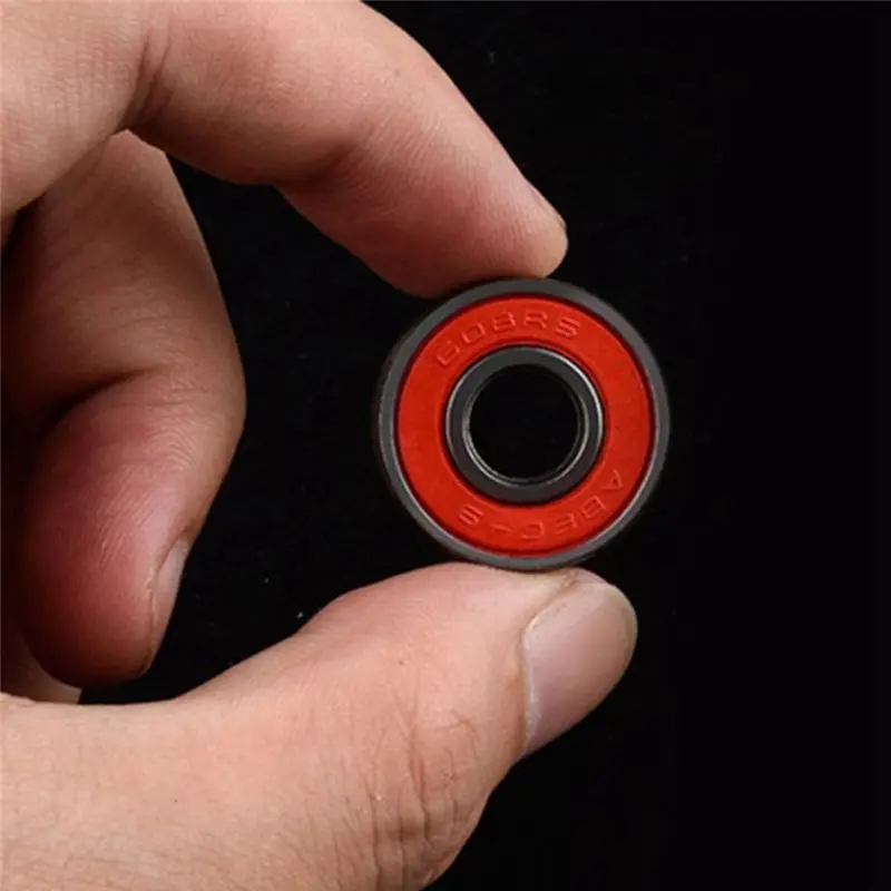 

Y620A-4Pcs 70x51mm Surf Skateboard Wheels Longboard Low Noise Wear-Resisting Road Field Skating with Tool and Gaskets(Black)