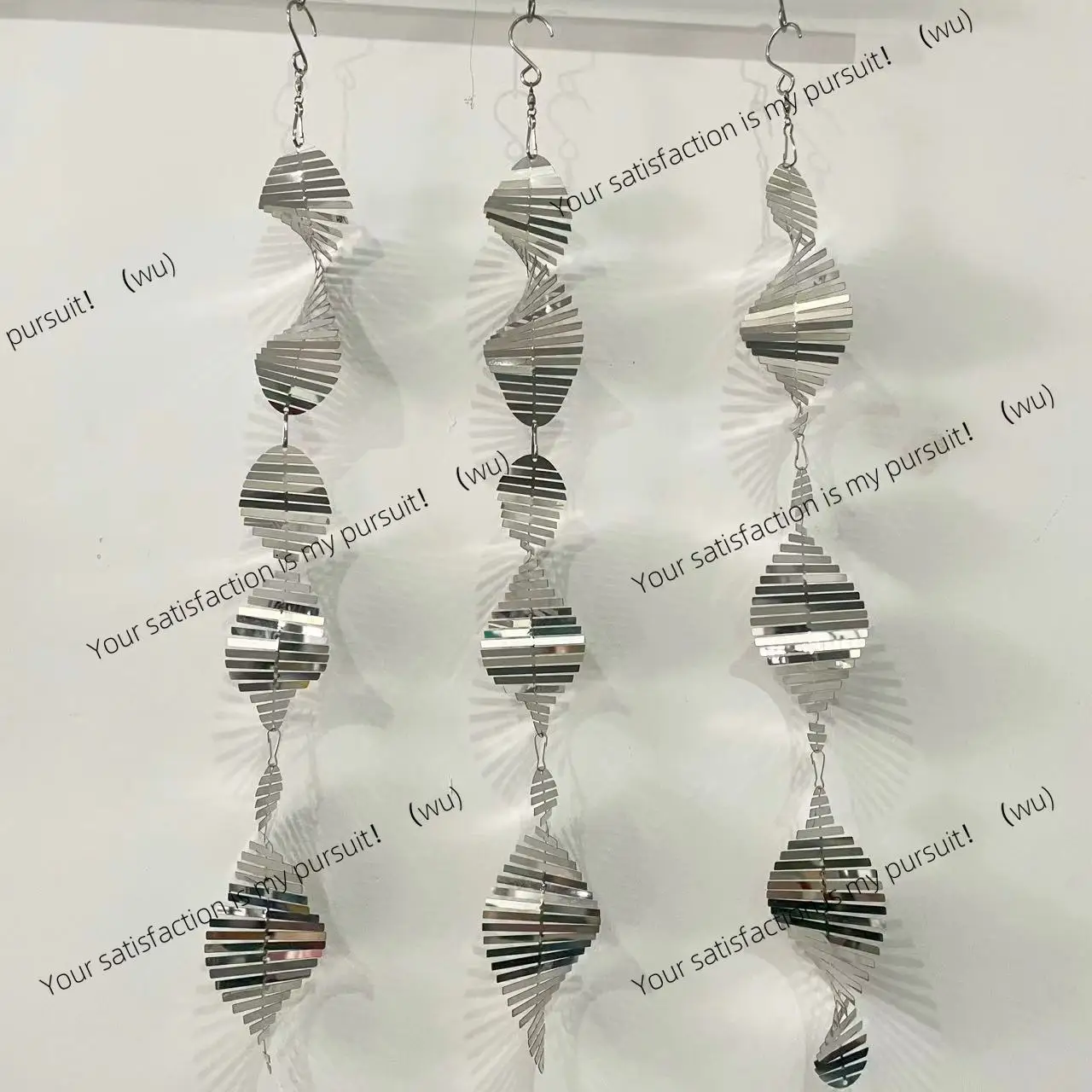 Rotating wind chimes, wind rotating mirror stainless steel 3 fish bone reflective catcher, garden bird repelling iron art