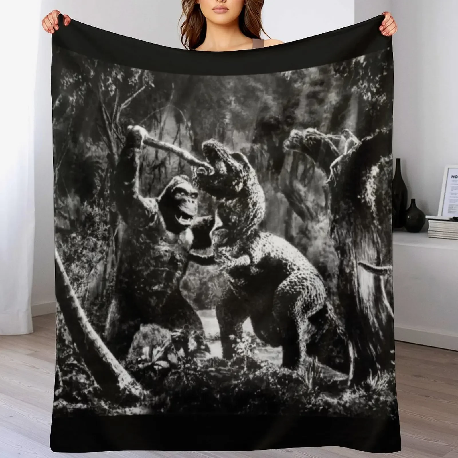 

The original 1933 King Kong . Throw Blanket Cozy Throw Blanket for Bed Sofa Chair