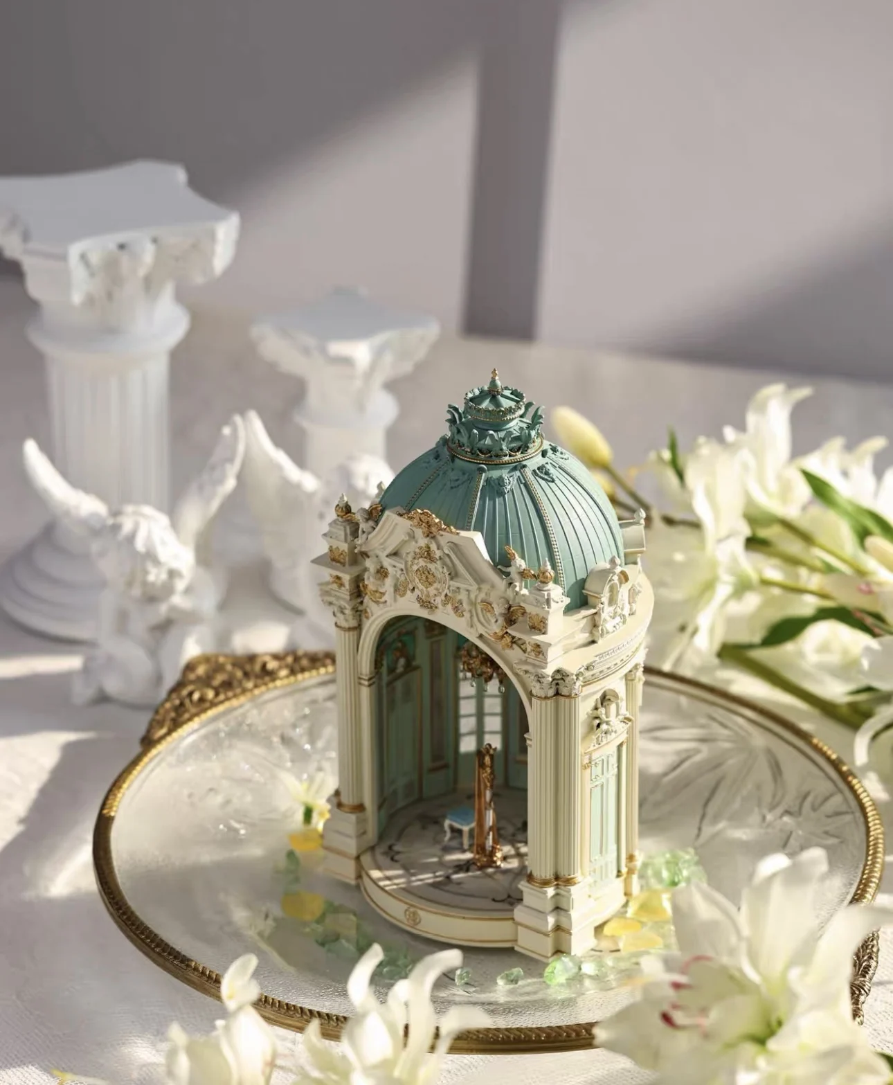 1/6Dollhouse Furniture Set Sofa Coffee Table Mirror Carousel Horse Rotating Toy for BJD Dollhouse Room Decor Portable Doll House