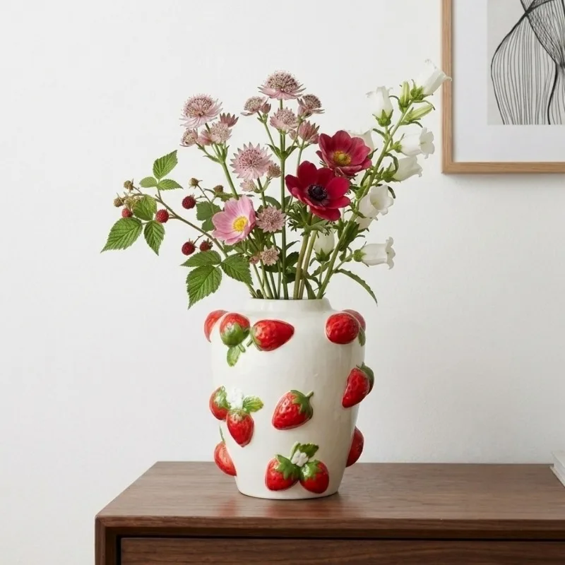 Nordic Ins Strawberry Ceramic Vase Ornaments Bedroom Entrance Living Room Office Desktop Flower Arrangement Container Decoration