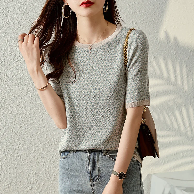 

Ice Silk ort Sve Knitted Top Women's Summer Faion Lightweight round Ne Color Blo Embroidery Slimming Base Layer