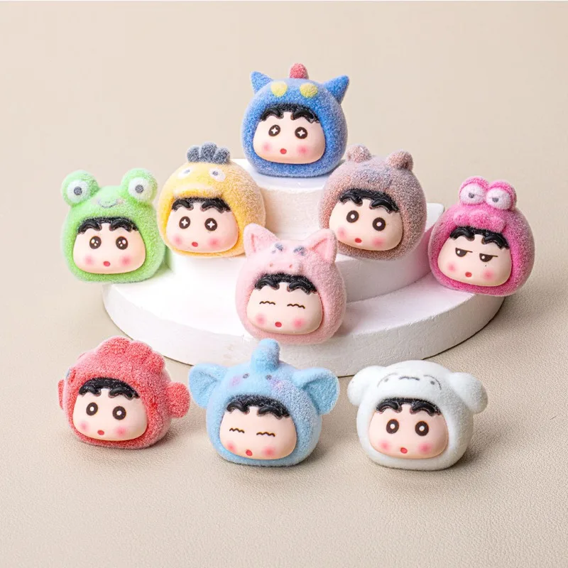 

Crayon Shin-chan peripheral model accessories resin DIY keychain pendant desktop ornaments trendy toy accessories cute particles
