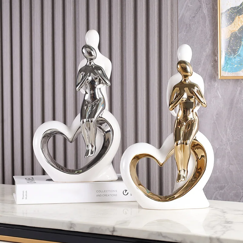 Modern Love Couple Ceramic Ornament Romantic Love Embrace Statue Home Decoration Valentine's Day Gift Ornament