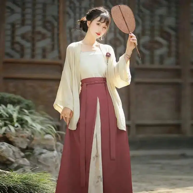 Hanfu women's Song style short shirt with improved suspender and three pleated skirt, daily commuting with Han elements
