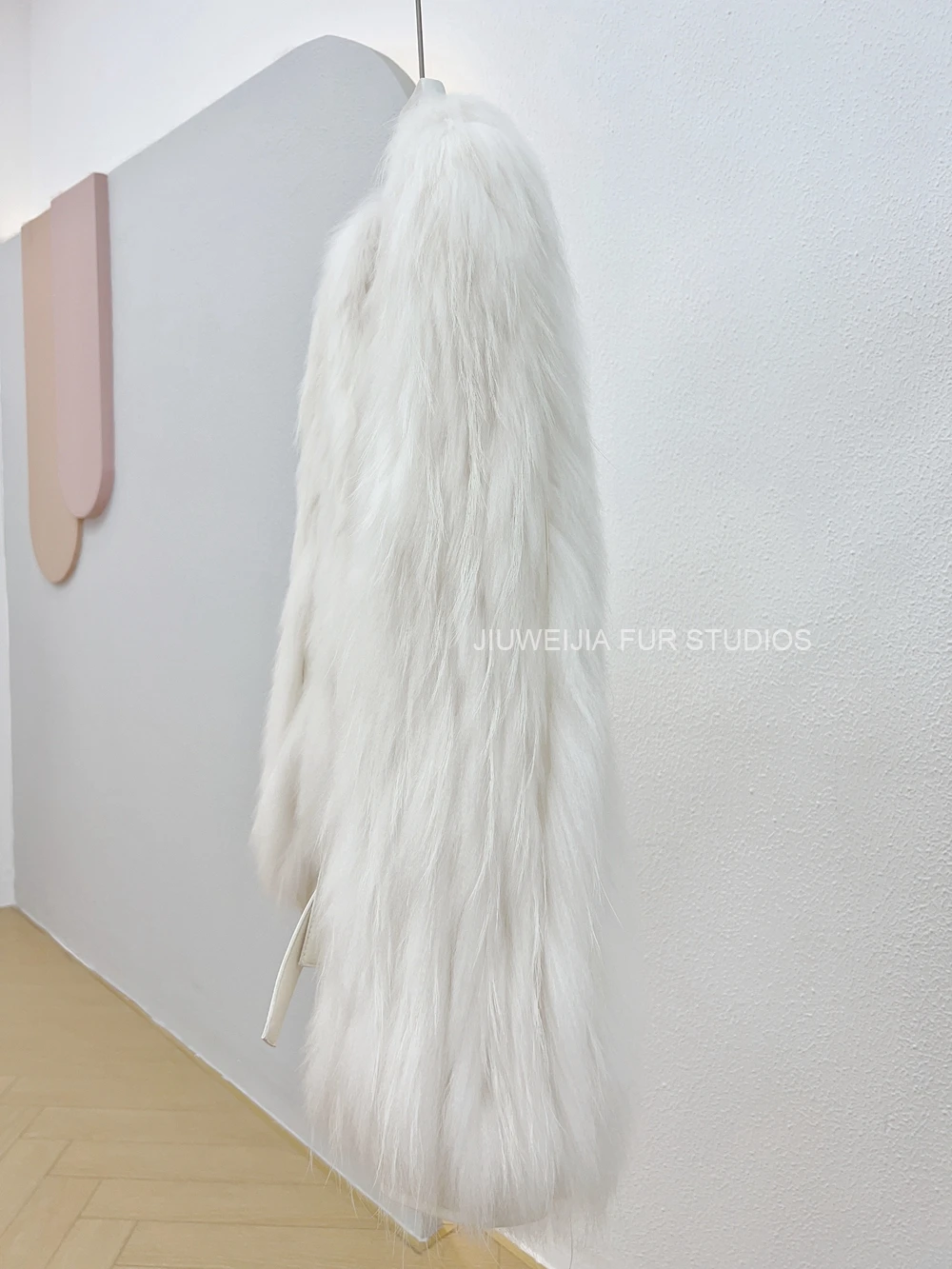 2026 Winter New Fur Strip Sewed Together Short Style Thin Raccoon Fur Fox Fur Coat Young Women's Coat