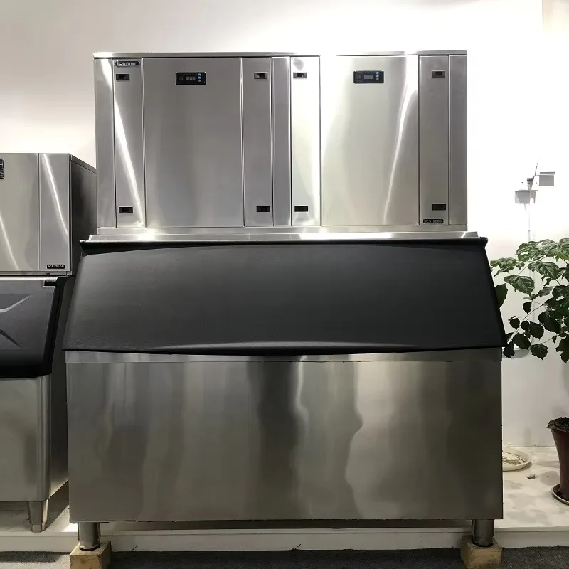 

2000P Stainless Steel 1000kg Per Day Output Commercial Ice Maker With 470LBS Storage Auto Cleaning ICE Maker Machine