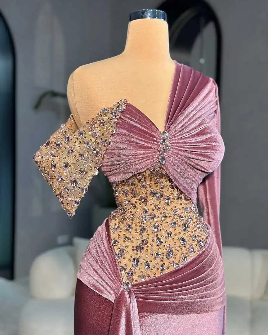 Moderno sereia vestido de noite um ombro manga longa vestidos de baile bainha cristal frisado até o chão vestidos de festa personalizados