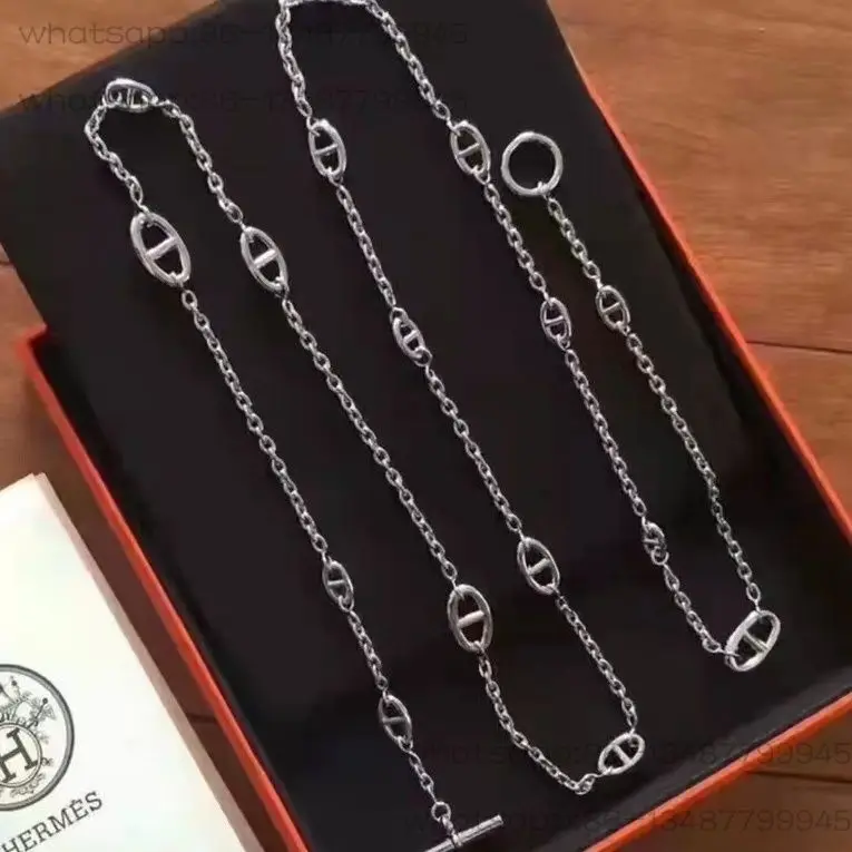 Multiple Wearing Methods, Light Luxury, Ultra Long Pig Nose Necklace, OT Buckle Chain, Sweater Decoration Chain, Alloy Material