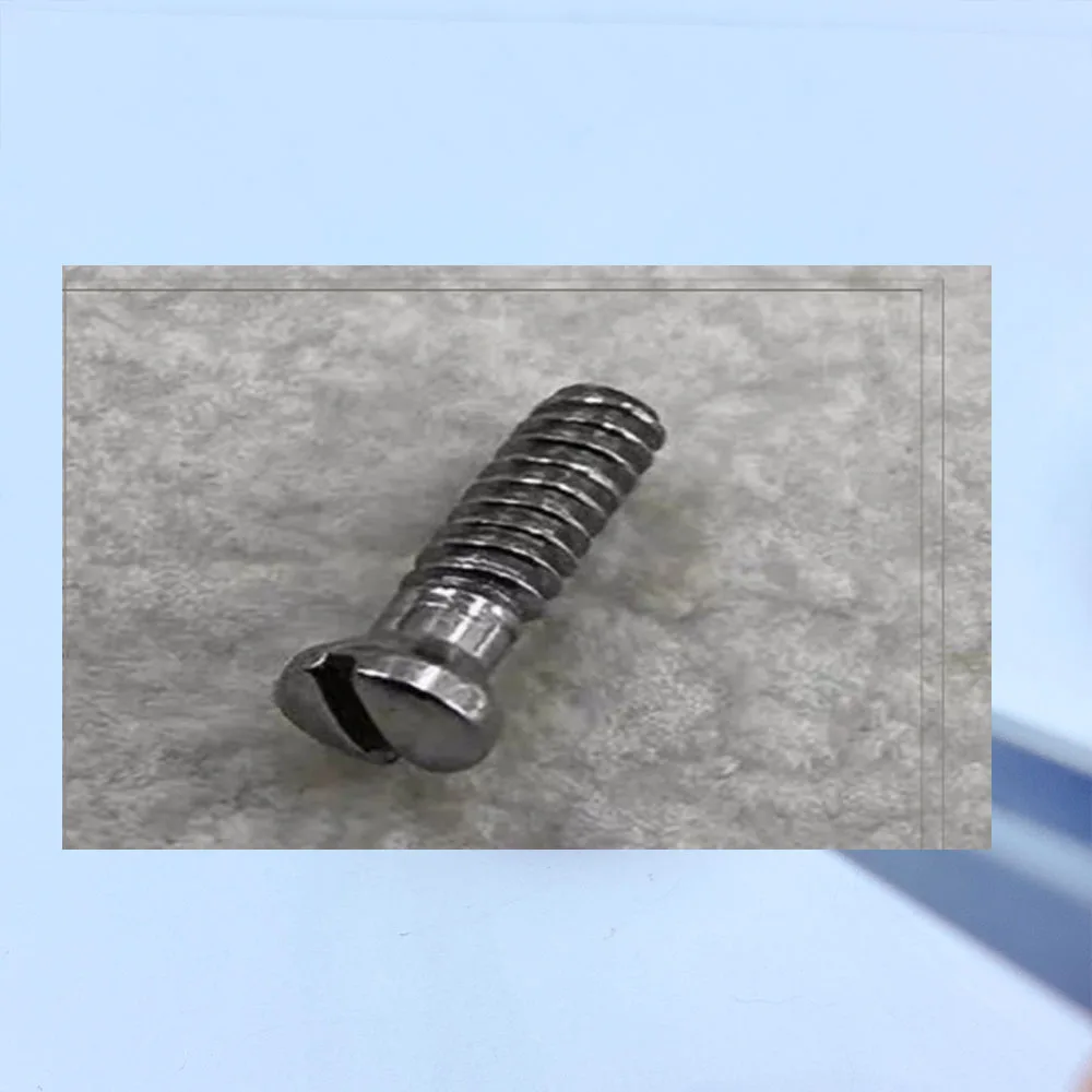 Adecuado para el tornillo de reloj J0aeger LeCoultre Master. La longitud total del tornillo delantero es de 3,5 mm x 0,9 dientes de tornillo y el scr trasero.
