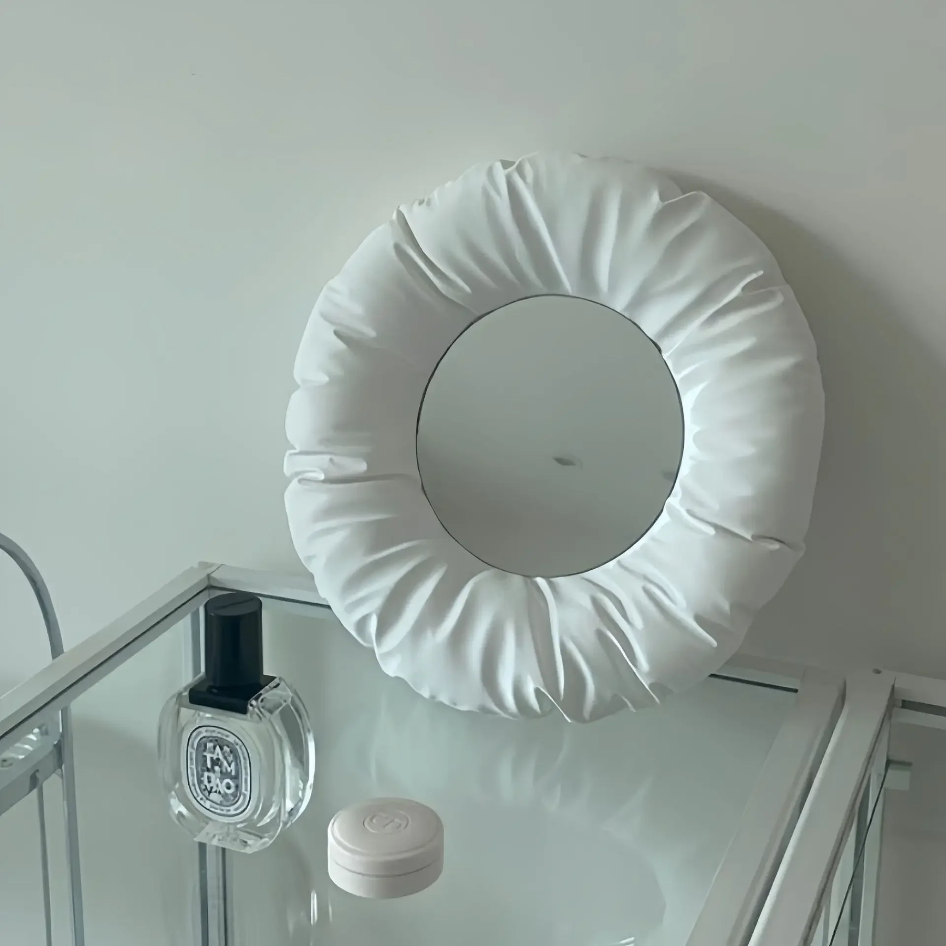 Round Shape Mirror Ins Creative Living Room Bedroom Wall Hanging Decoration Cotton Makeup Mirror Semi-round Wall Decoration