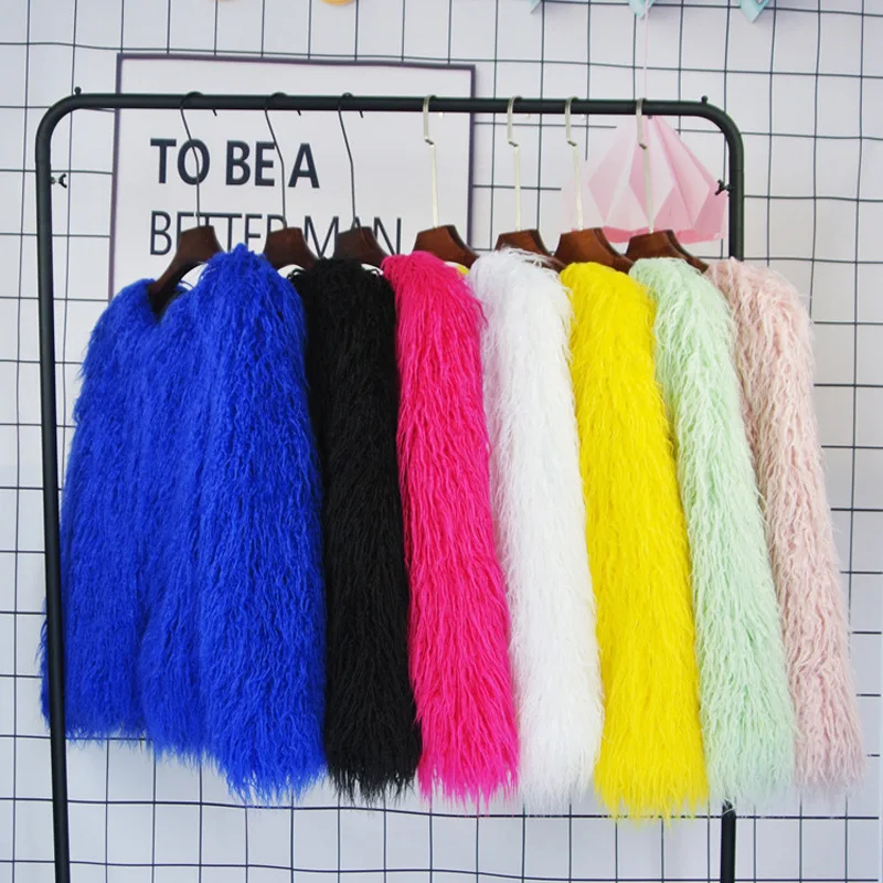 

Curly Plush Winter Women Faux Fur Jacket Multicolor Round Neck Lady Integrated Fur Coat Short Artificial Fur Outwear For Female