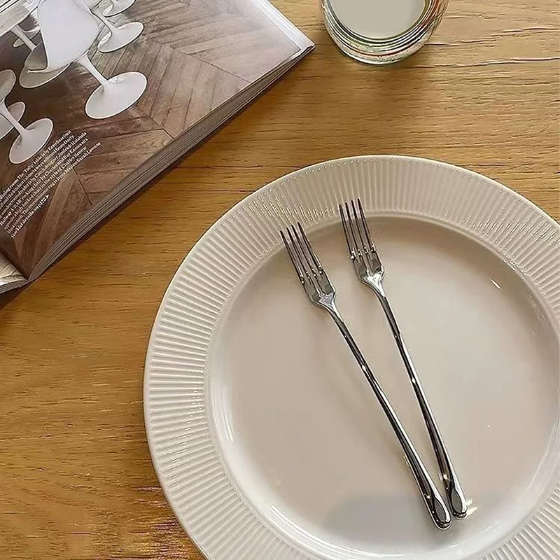 Вилка-для-фруктов-из-нержавеющей-стали-вилка-с-круглым-отверстием-вилка-для-домашнего-хозяйства-вилка-для-лунного-торта-вилка-для-фруктов-в-ресторане-столовый-стол