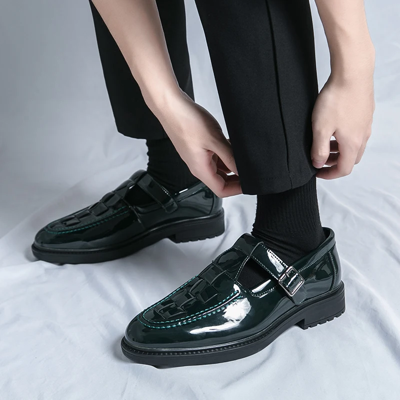 Chaussures d'été en haricots tissés pour hommes, sandales d'affaires britanniques décontractées, Version coréenne, ajourées, en cuir verni, avec trou de boucle