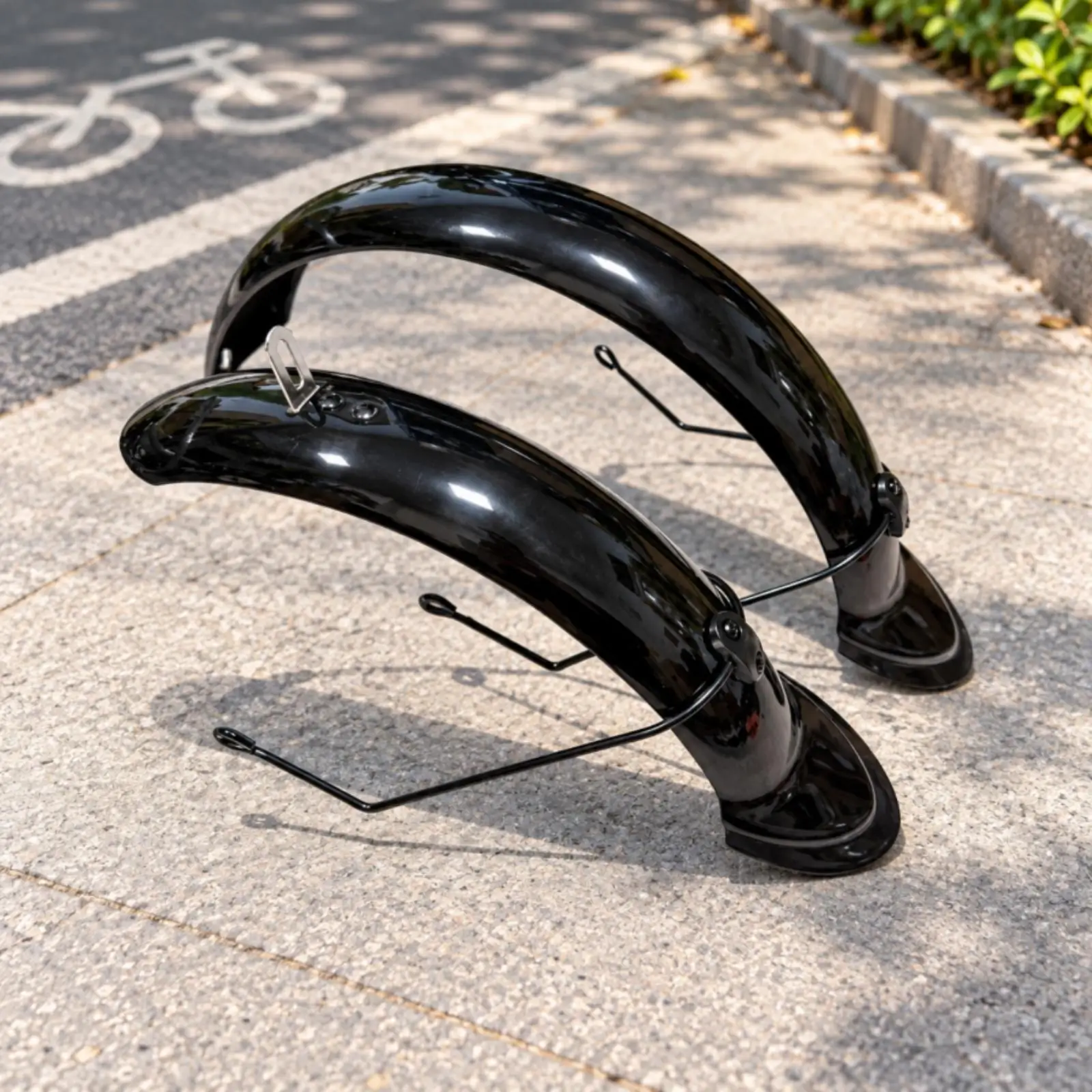 Wheel Splash Guard for 14-Inch Wheels Black Electric Bike Mudguard with Rear Flap Electric Cycle Mudguard Water-Resistant