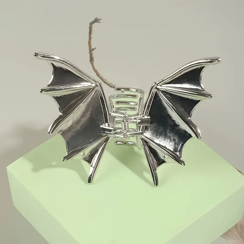 Halloween Alloy Bat Hair Claw Clips Set Minimalist Y2K Style Large Metal Shark Clips Gothic Festive Hair Accessories for  Adults