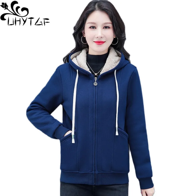 

UHYTGF Quality Lambswool Autumn Winter Coat Women Plush Thicken Hooded Warm Jacket Female Middle-Aged Mom Short Overcoat 4XL2269