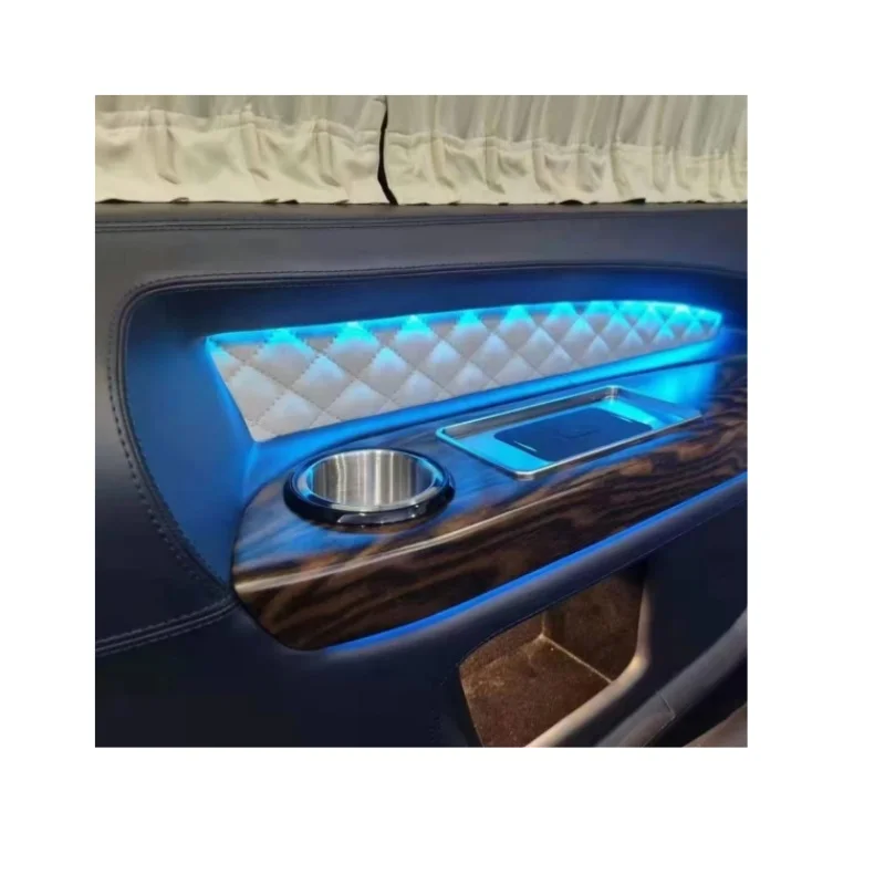 Die luxuriösen Mode-Business-Innentürverkleidungen im multifunktionalen Stil, Seitentürverkleidungen für VITO Metris W447 V-Klasse