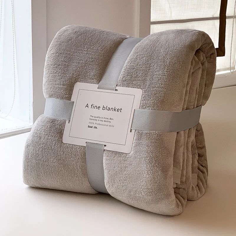 Luxury Flannel Travel Blanket for Airplane Lightweight Office Nap Soft Blanket Non-shedding and Colorfast Multi-purpose Blankets