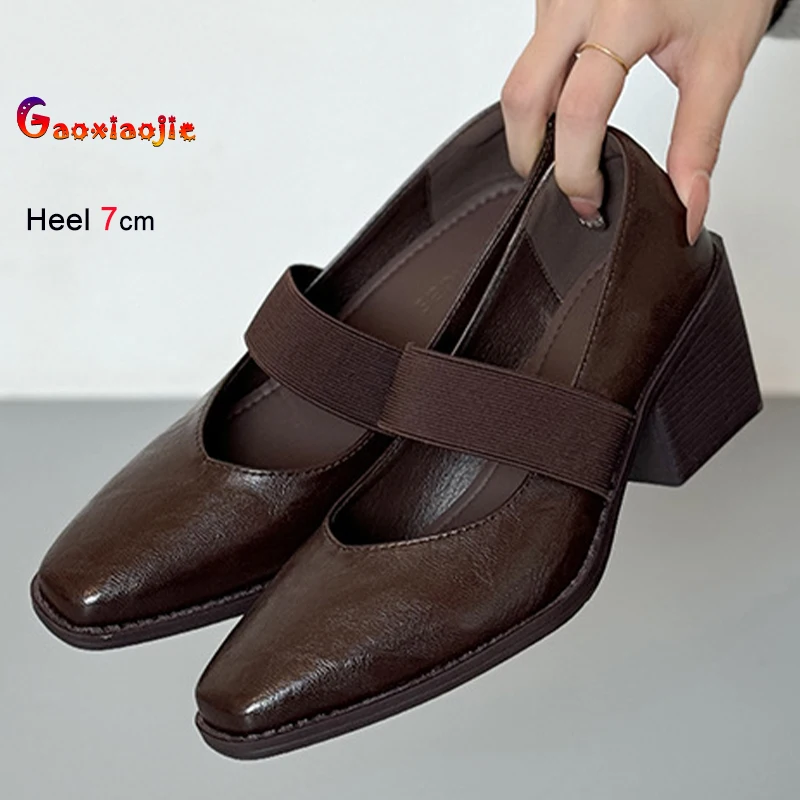 

Новые модные женские туфли-лодочки 2026 года, коричневые, на толстом высоком каблуке 7 см, с неглубоким вырезом, на резинке, для выпускного вечера и вечеринок