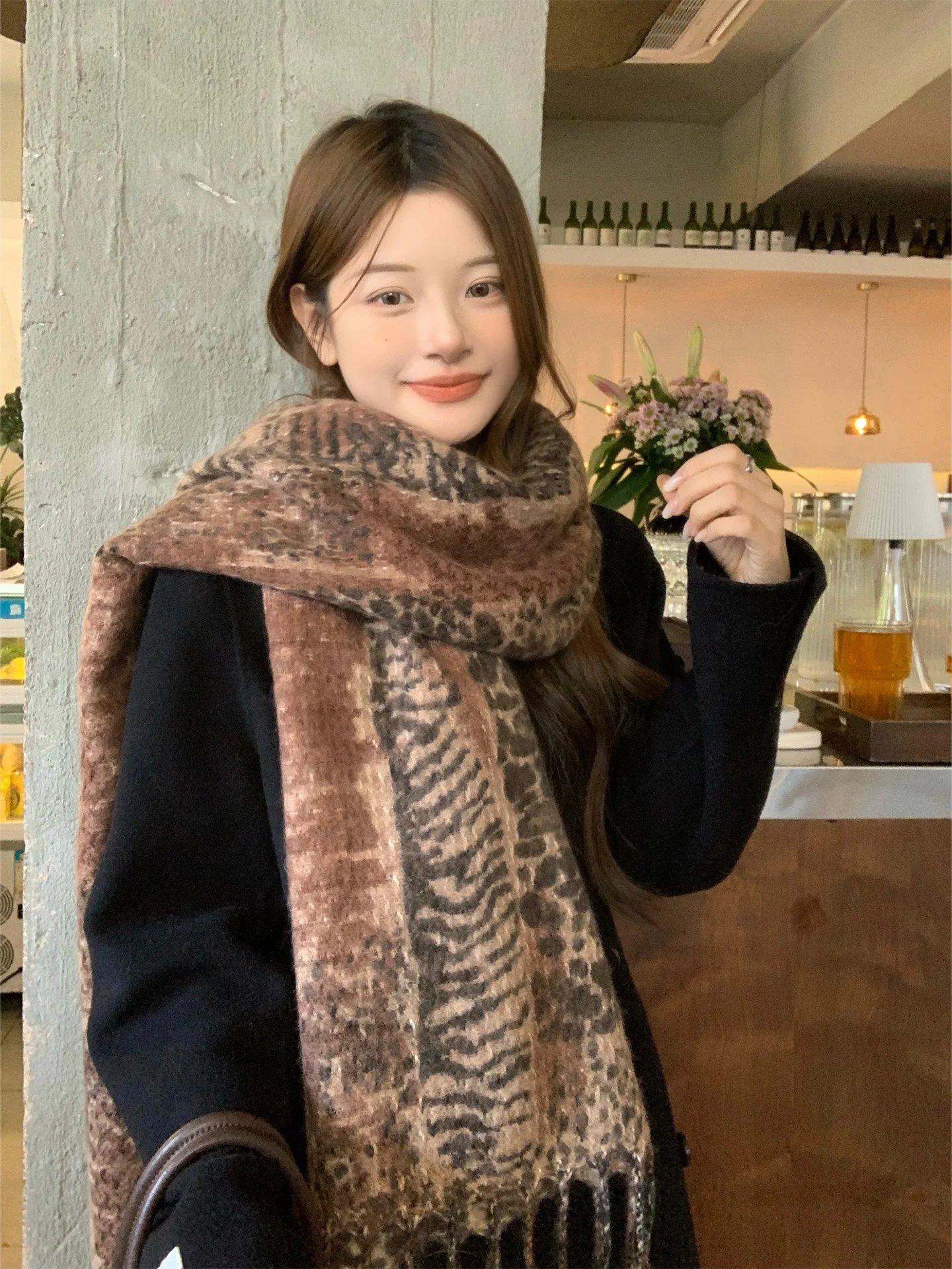 Retro American Tassel Scarf Women's Fashion Autumn Winter New Style Spicy Girl Luxury Warmth Shoulder Wrap Outerwear Leopard ...