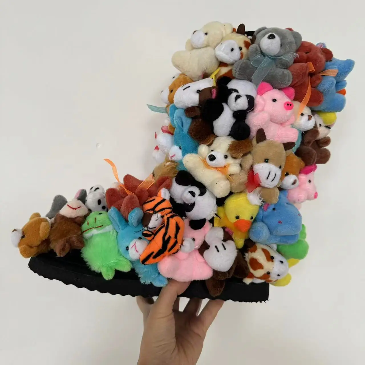 Плюшевые пушистые пуговицы