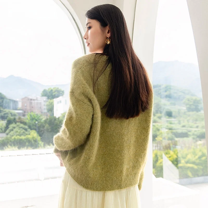 

Ololour European New Lazy V-ne Fluffy Long Sve Knitted Sweater Overhead irt Commute Sle Ultra ort Length