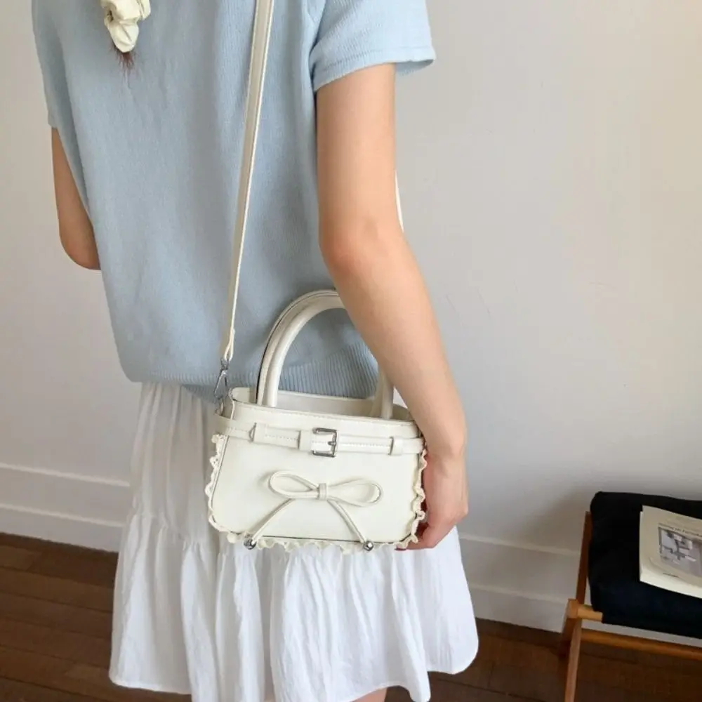 กระเป๋าหนังโบว์เกาหลีสุดฮิต กระเป๋าสะพายข้างโบว์หวานเก๋ กระเป๋าถือผู้หญิงอเนกประสงค์ลายลูกไม้ ใช้ได้ทุกวัน