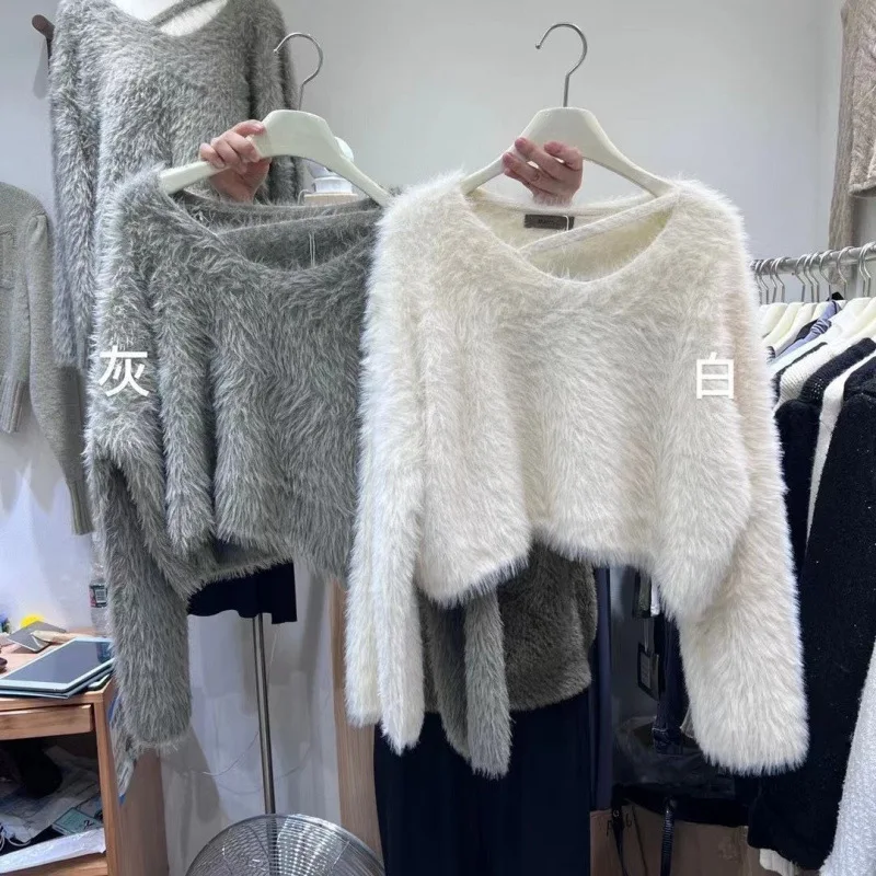 Korean Style Cropped Sweater Women's Loose Fit Fall Winter White Idle Style Wool Sweater V-Neck Coat Casual Chic Streetwear