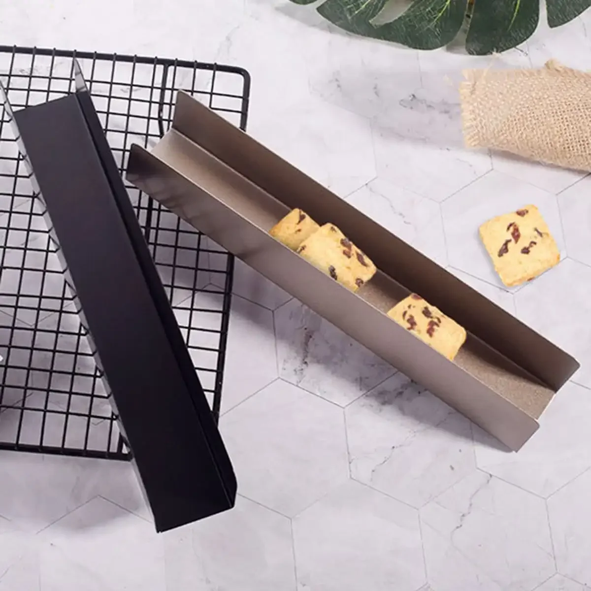1pc - Versatile Non-Stick Pastry Baking Mold - Durable Metal U-Shape & Rectangle Shapes for Cookies and Bread, Ideal for DIY
