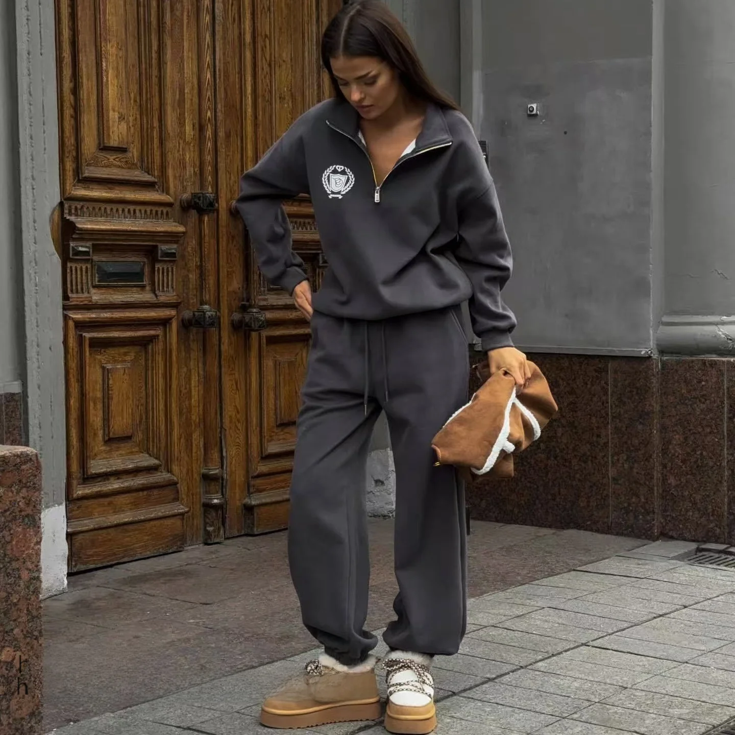 

Женский комплект с капюшоном и брюками с принтом, свободный крой на молнии Long Sve, осенний наряд, костюм из двух предметов, повседневная рабочая одежда