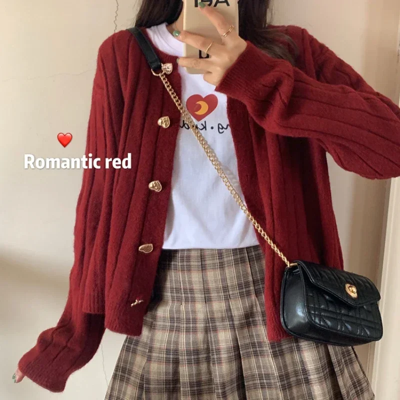 Kawaii Woman Sweaters Knitted Cardigan 2020 Winter Korean Fashion Cute Heart Buttons Long Sleeve Burgundy Red White Sweater Tops