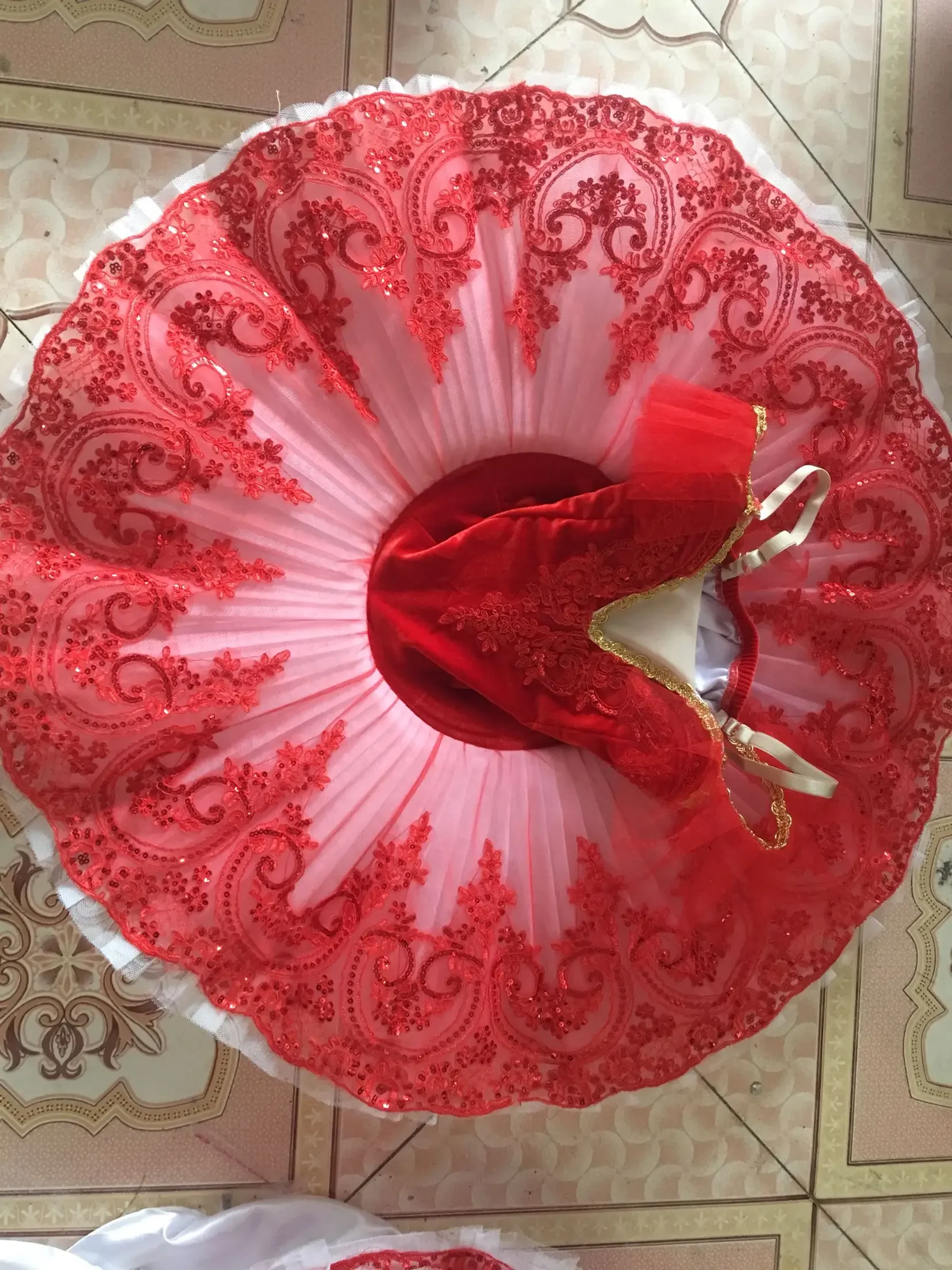 Vestido de bailarina para adultos y niños, ropa para niño niña, ropa de escenario de cisne, disfraces de Halloween para mujeres, tutú de Ballet profesional