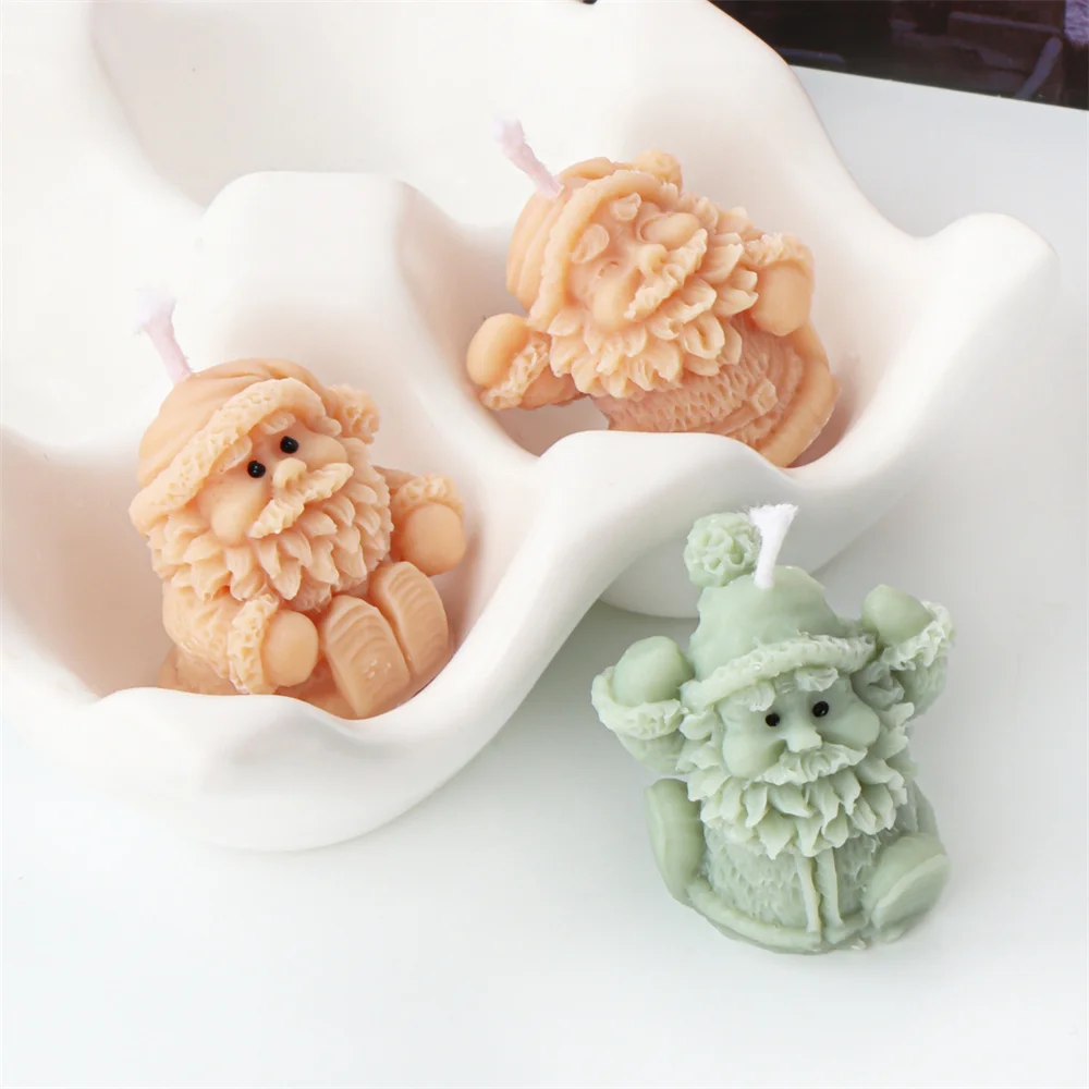 Mini Size Christmas Snowman Scented Soy Wax Candle Mold Silicone Santa Claus Handmade Decorative Candle for Birthday Xmas Decor