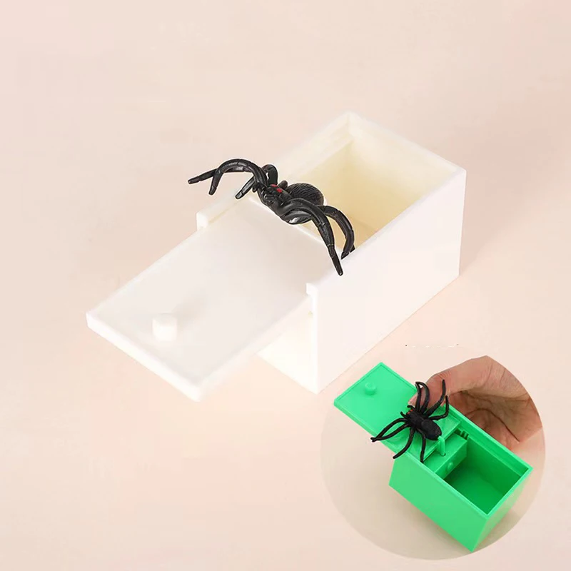 1Pcs Creative Scary Surprise Box Prank Spider Scare Box Spider Hidden Color Whole Spoof Funny Halloween Gift Tricky Kids Boy Toy