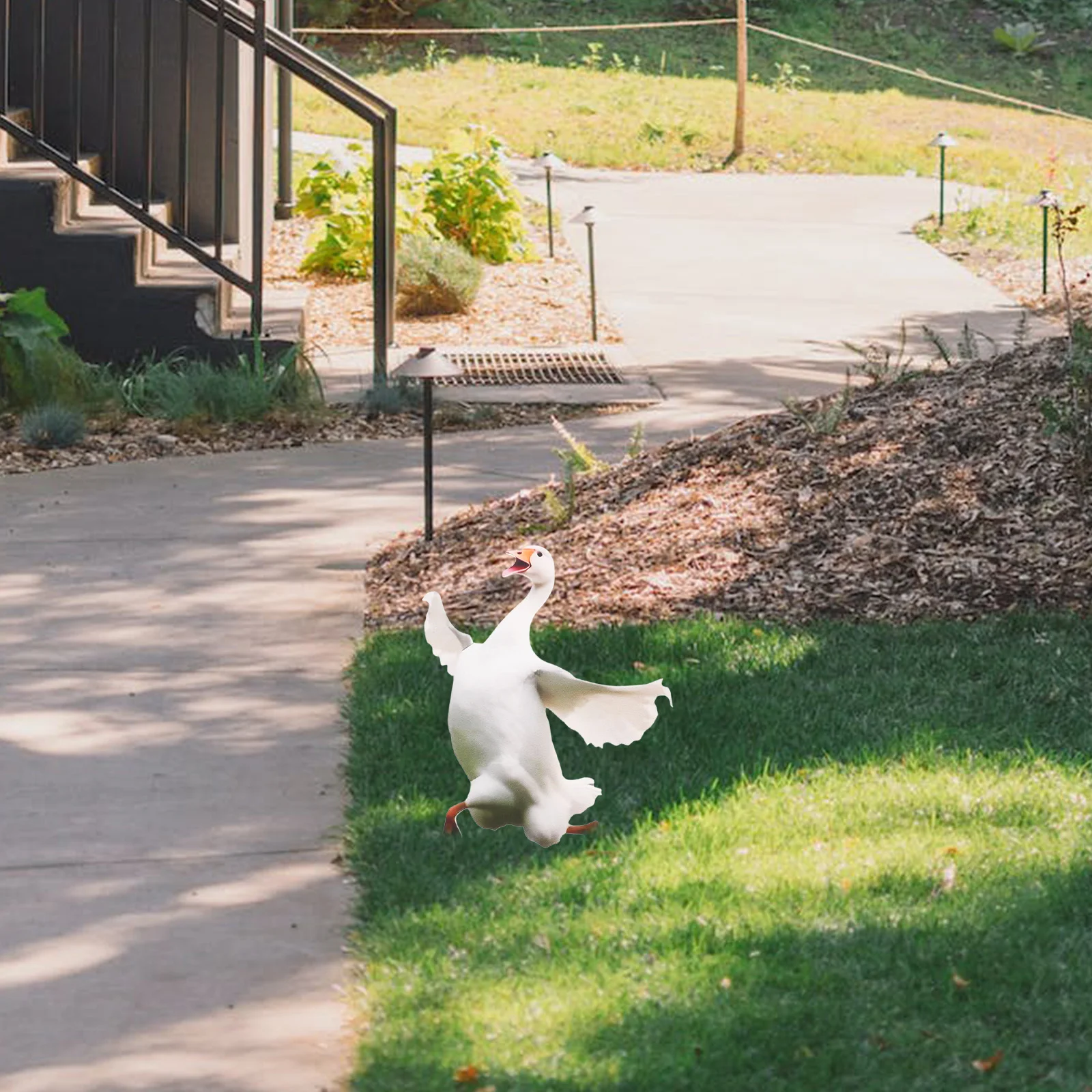 

Acrylic Goose Garden Stake Waterproof Animal Lawn Ornament Outdoor Goose Sculpture Yard Patio Garden Decoration
