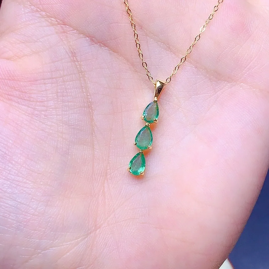 Stunning Natural Emerald S925 Sterling Silver Pendant for Women Improve Elegant Party Daily Fashion Jewelry