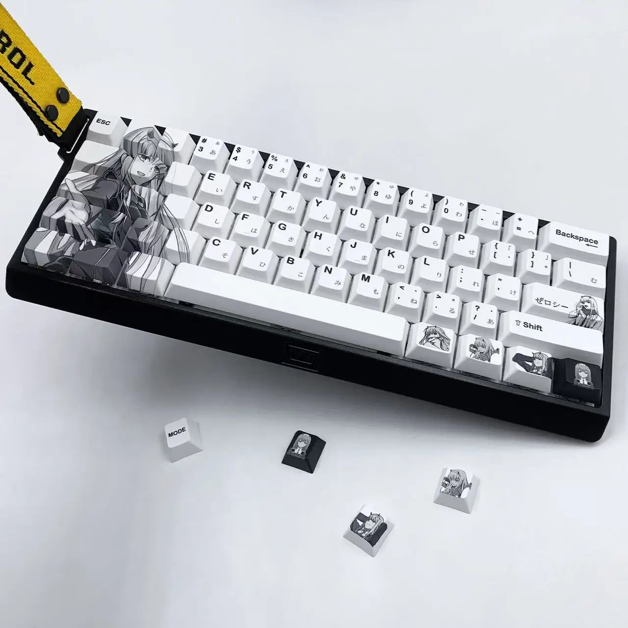 アニメキーキャップ 130 キー DARLINGintheFRANXX キーキャップ DYE-SUB キーキャップ PBT チェリープロファイルメカニカルキーボード ND63Ace60/68