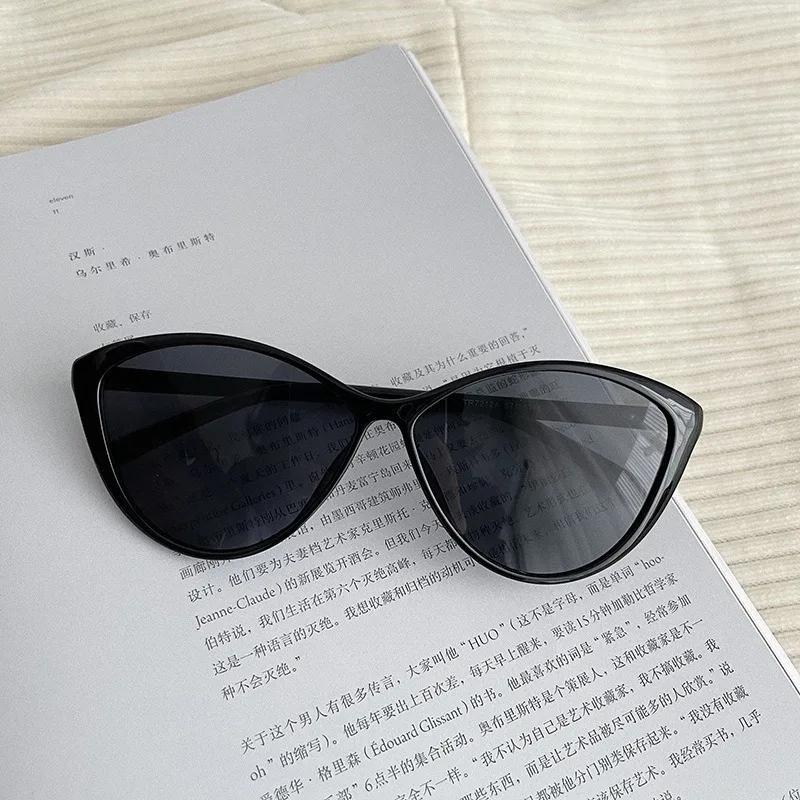 Heiße Koreanische Frauen Sonnenbrille Cat Eye Trend All-Match Brillen für Dame Anti-Uv Mode Brillen – Detail 5