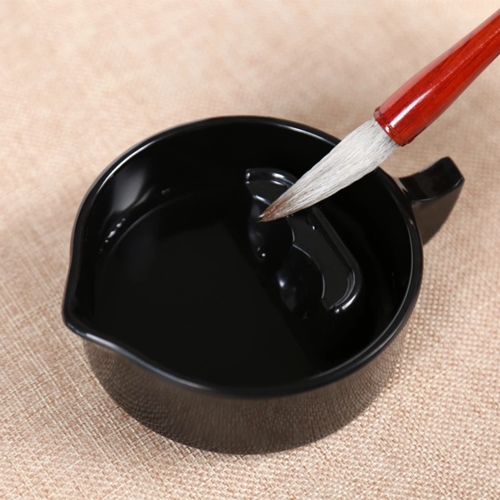 

1Pcs Inkstone with Cover Hard Plastic Material Smooth Grinding Surface Traditional Calligraphy Accessory Ink Fountain