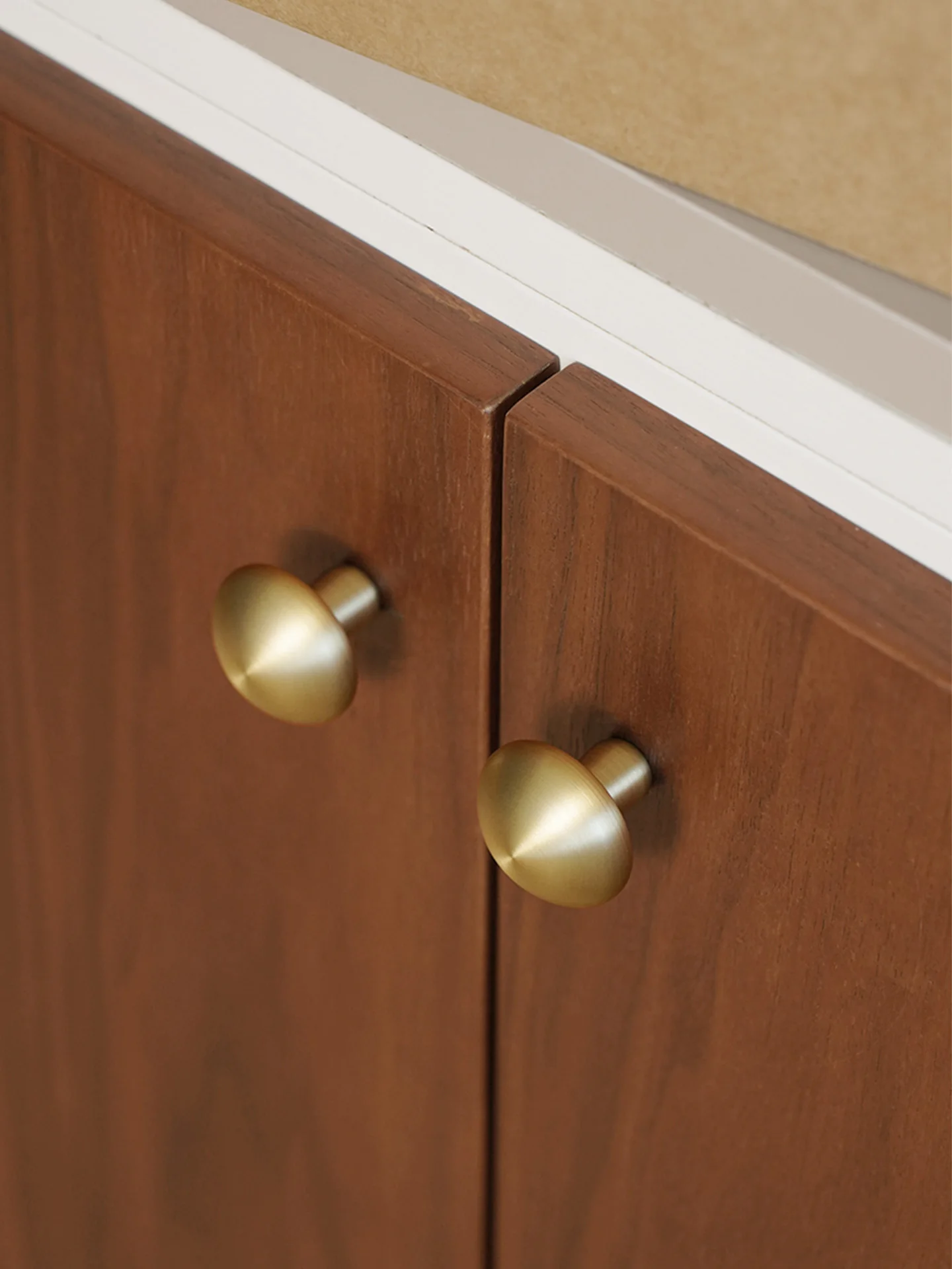 

Dooroom твердые латунные гладкие круглые ручки для шкафа, ручки для ящиков, сенсорный шкаф, удобное ощущение, тяга для шкафа