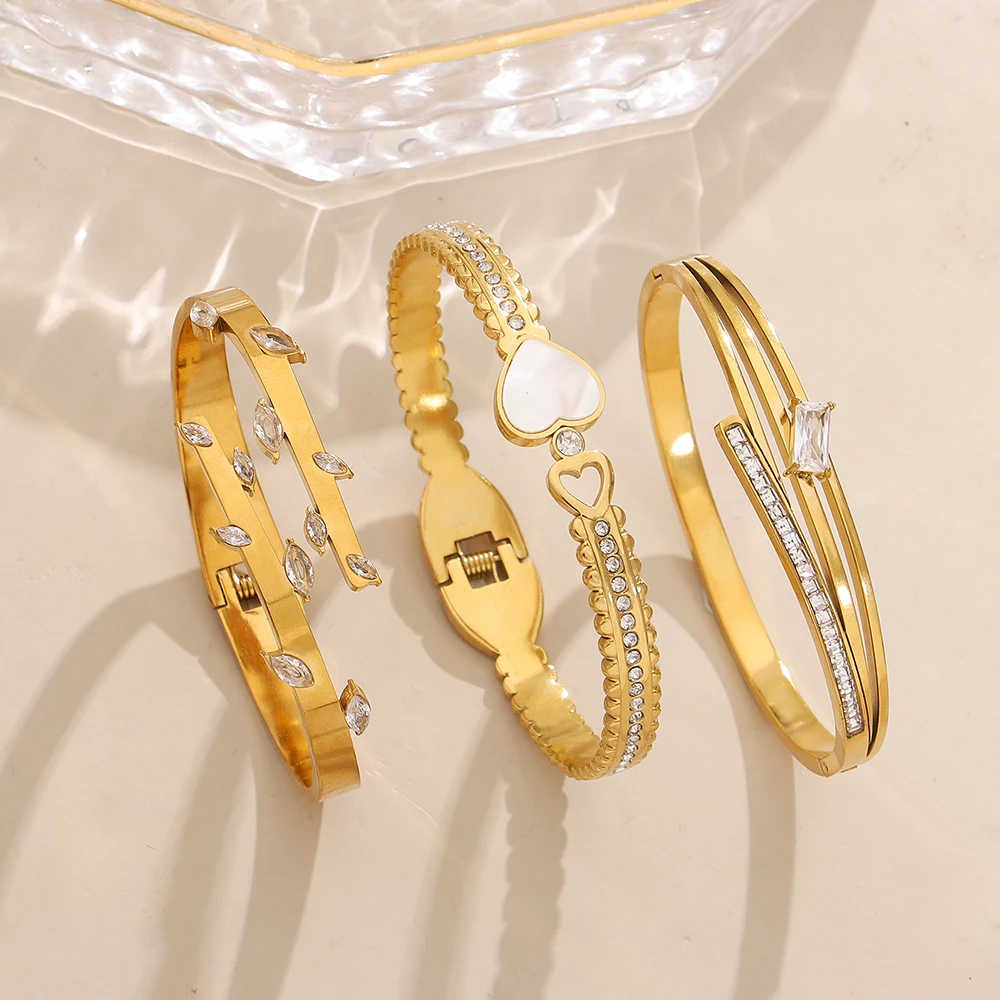 Luxury Trendy Stackable Tarnish Free Heart Shell Zircon Inlaid Bangle Gold Plated Stainless Steel Cuff Bangle Set For Ladies