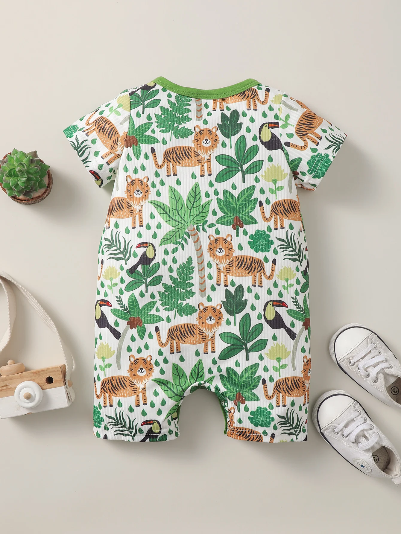 Summer baby boy forest tiger cartoon pattern full of printed casual fun jumpsuit shorts