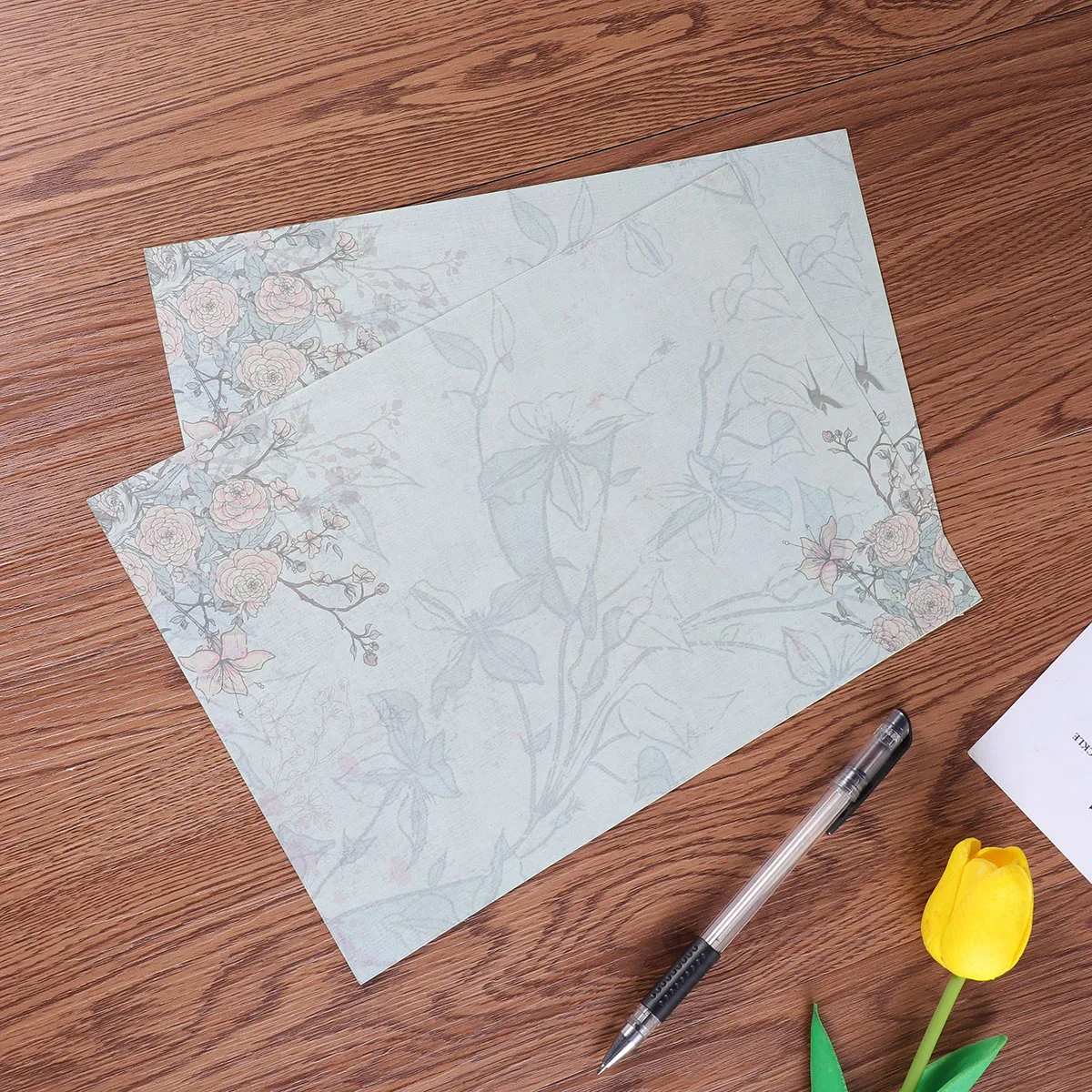 

50pcs Vintage Letter Retro Writing Paper European Style Romantic Stationery Blue Rose Design Smooth Writing Calligraphy Graffiti