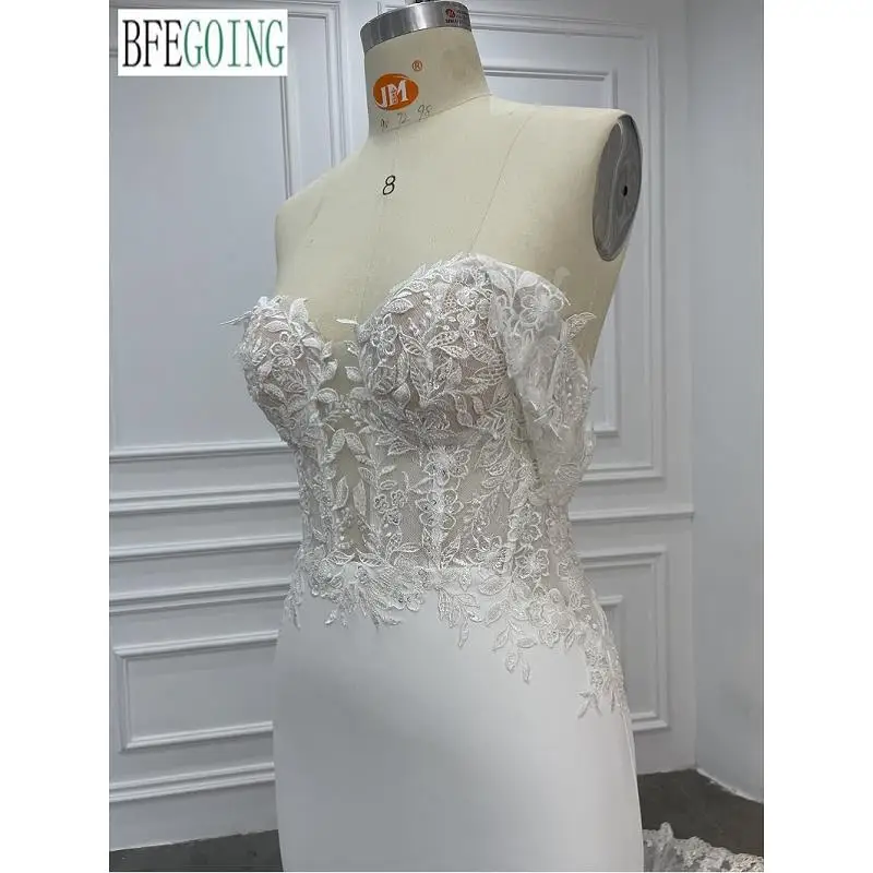 Vestidos de novia con apliques de encaje de crepé de marfil, sirena/trompeta hasta el suelo, tren de la capilla, vestidos de novia hechos a medida